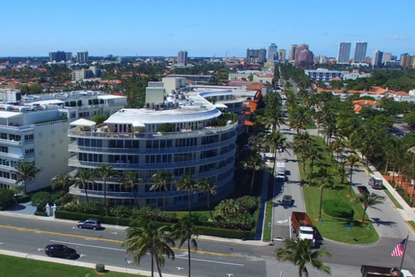 雙碳時代，什么樣的綠色建筑，能讓居住擁抱自然？